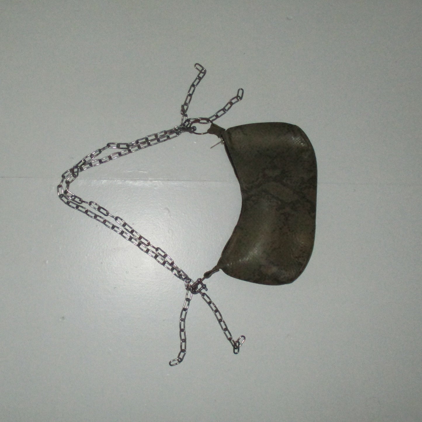 OLIVE DOUBLE METAL CHAIN BAG