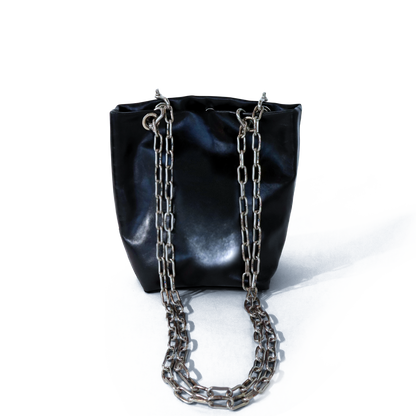 BLACK LEATHER CHAIN BAG