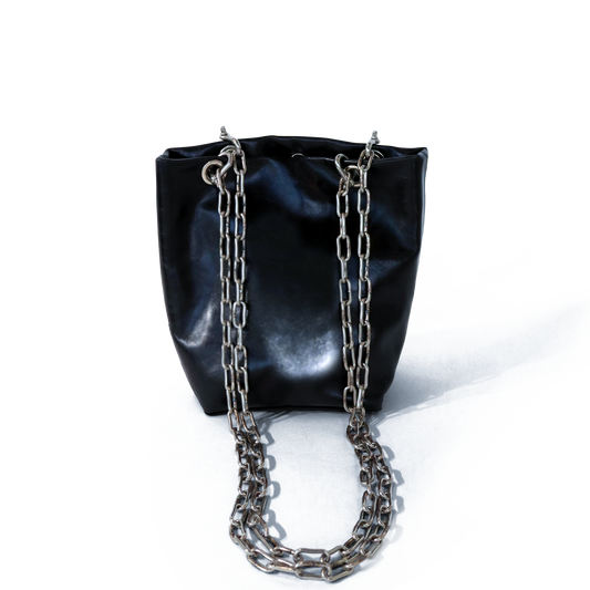 BLACK LEATHER CHAIN BAG